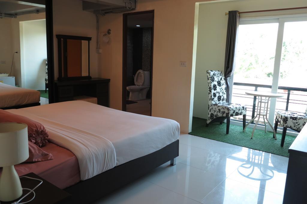 สมายล์ เพลซ Hotel เกาะลันตา ห้อง รูปภาพ