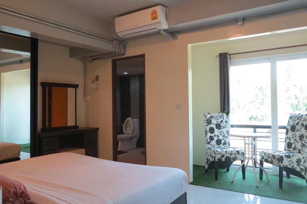 สมายล์ เพลซ Hotel เกาะลันตา ห้อง รูปภาพ