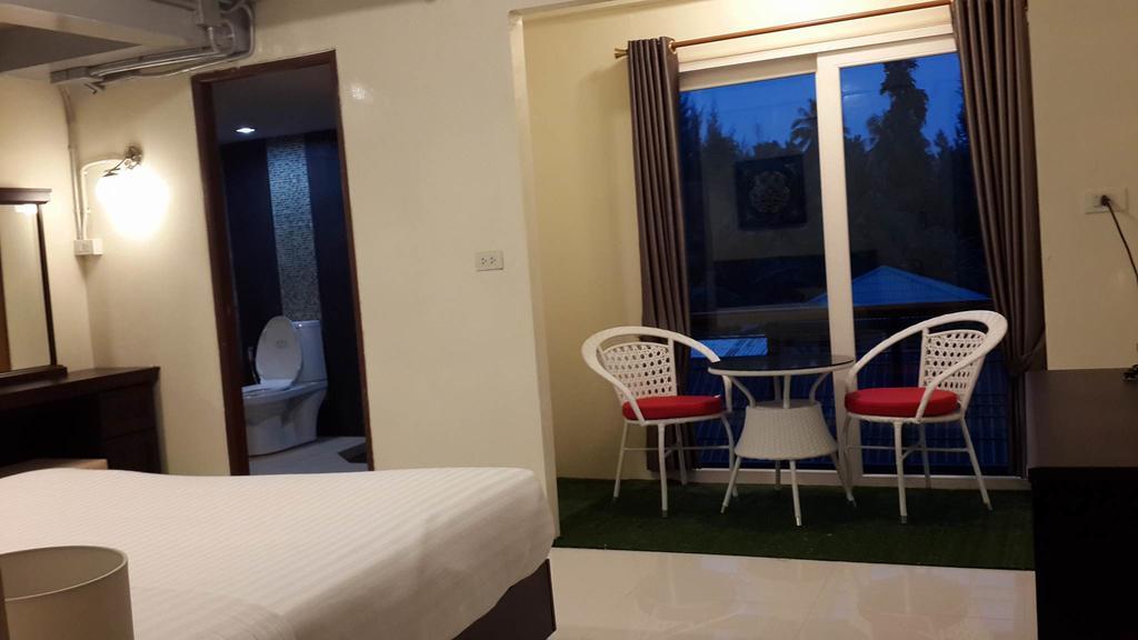 สมายล์ เพลซ Hotel เกาะลันตา ห้อง รูปภาพ