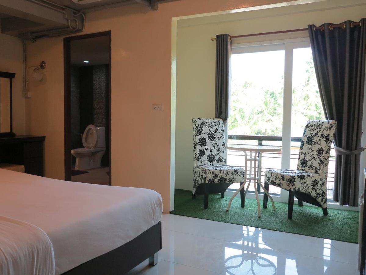 สมายล์ เพลซ Hotel เกาะลันตา ภายนอก รูปภาพ